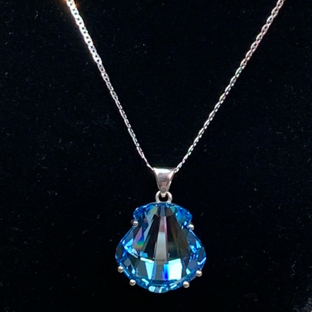 💎Swarovski Aquamarine Pendant💎